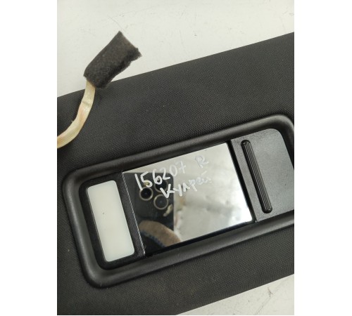 Козырёк левый