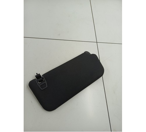 Козырёк левый