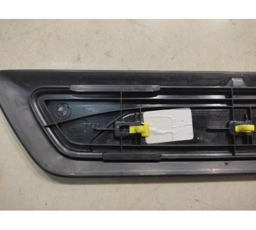 Накладка порога (задняя, правая)