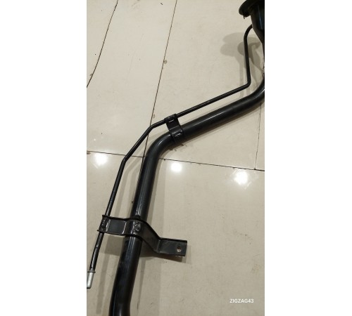 Горловина топливного бака