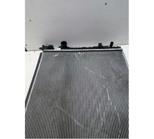 Радиатор охлаждения двигателя