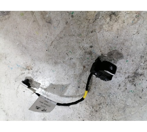 Кнопка стеклоподьемника передняя правая