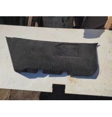 Обшивка багажника левая