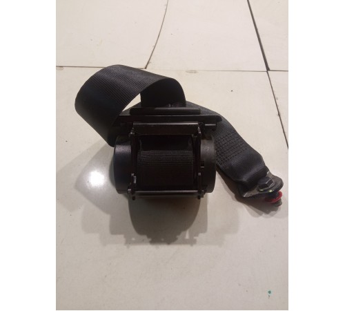 Ремень безопасности (задний правый)