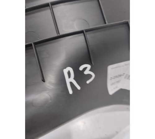 Обшивка стойки(задняя правая)