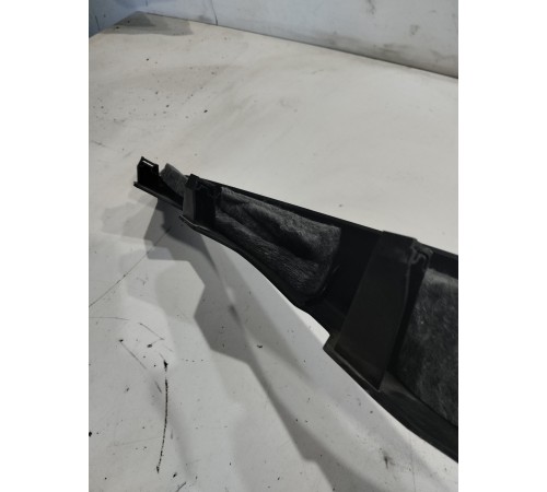 Обшивка стойки(задняя правая)