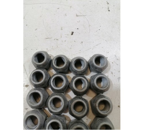 Комплект колёсных гаек 20шт