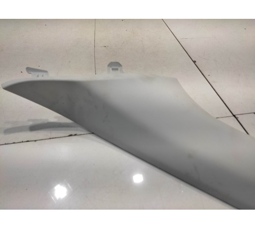 Обшивка стойки (передняя, левая)