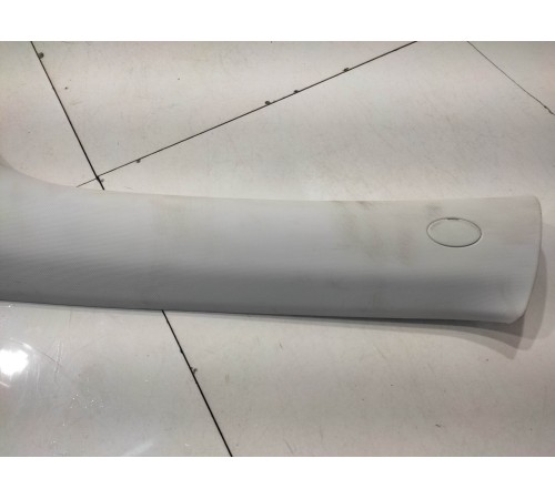 Обшивка стойки (передняя, левая)