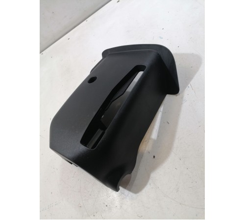 Кожух рулевой колонки нижний