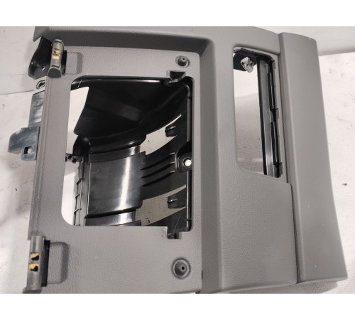 Накладка торпедо нижняя левая