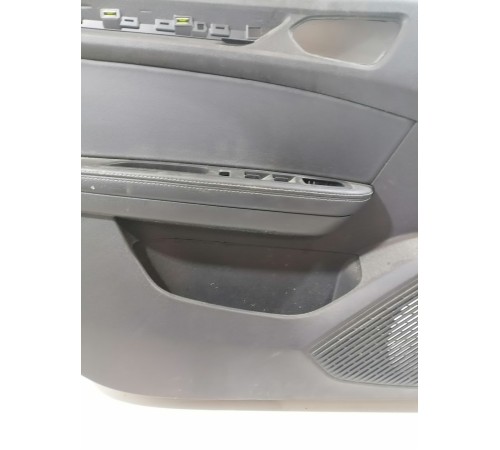 Обшивка передняя левая