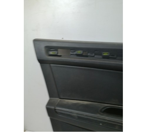 Обшивка передняя левая