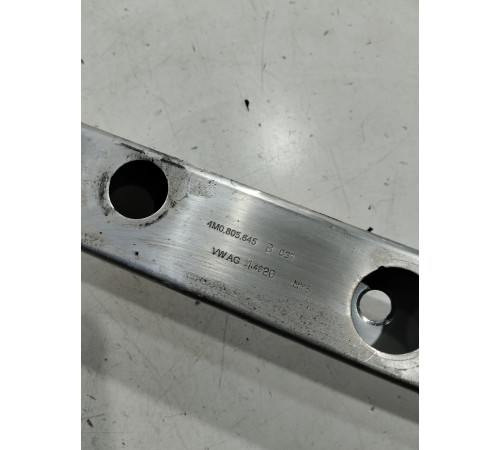 Дополнительный усилитель (распорка кузова)