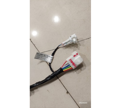 Электропроводка обшивки двери (передняя правая)