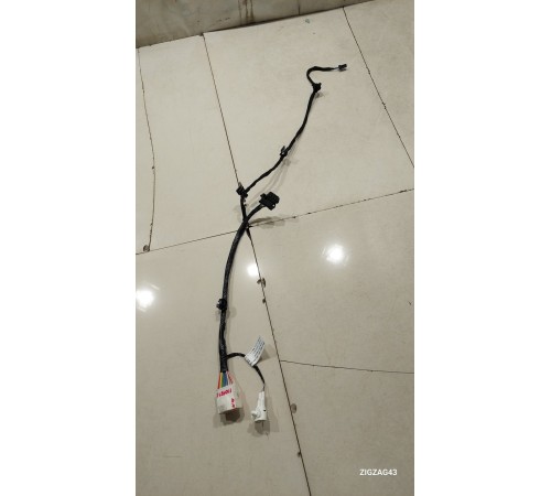 Электропроводка обшивки двери (передняя правая)