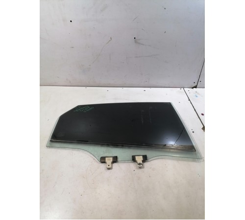 Стекло двери заднее правое