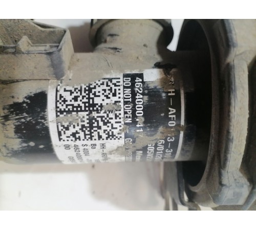 Амортизатор подвески передний правый в сборе