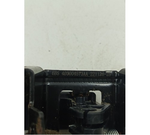 Рычаг открывания лючка бензобака