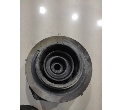 Опора амортизатора(передняя правая)