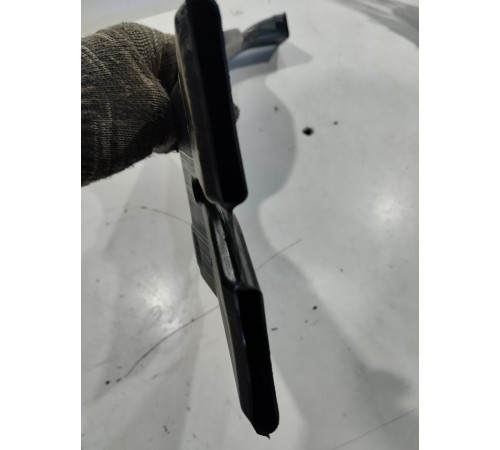 Воздуховод (правый)