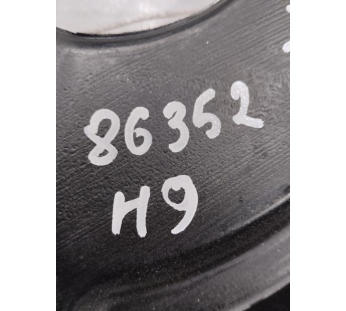 Воздуховод (правый)