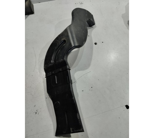 Воздуховод (правый)