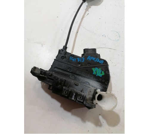 Замок двери передний левый