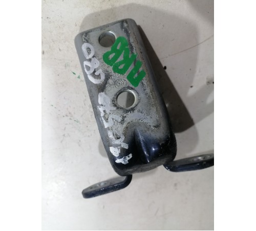 Петля двери передняя правая верхняя