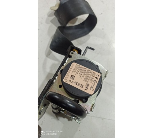 Ремень безопасности (передний правый)