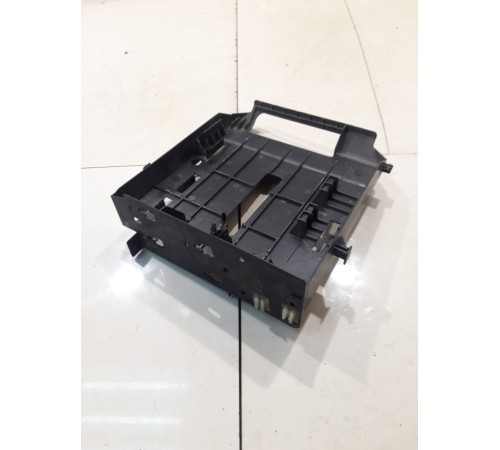 Кронштейн блока управления двигателем