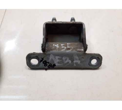 Петля багажника (левая)