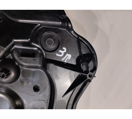 Обшивка двери (задняя правая)