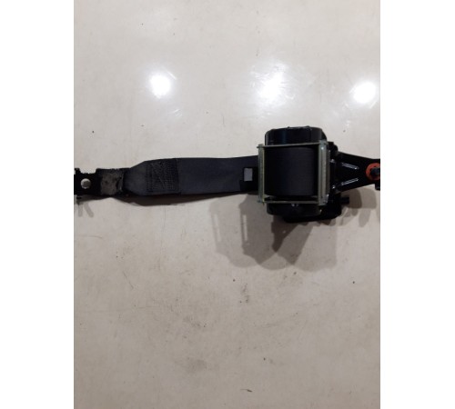 Ремень безопасности (задний центральный)