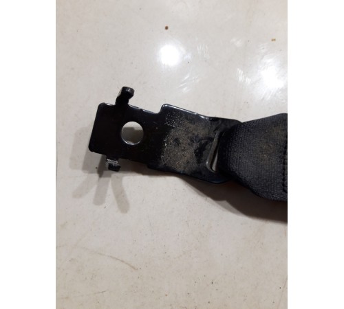 Ремень безопасности (задний центральный)