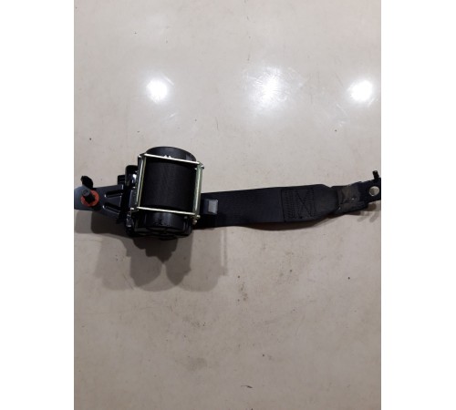 Ремень безопасности (задний центральный)