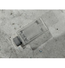 Плафон внутреннего освещения салона 