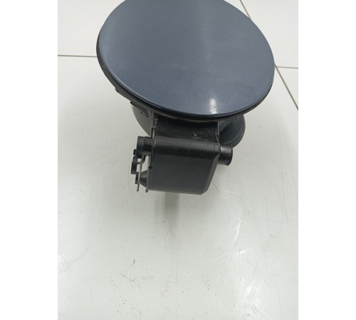 Лючок топливного бака