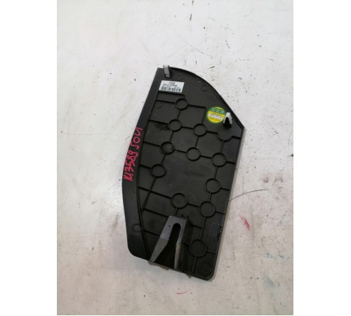 Накладка центральной консоли левая