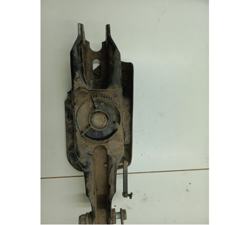 Рычаг задний левый нижний