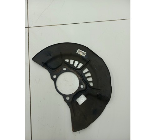Пыльник тормозного диска передний правый 