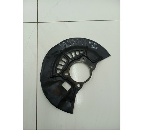 Пыльник тормозного диска передний правый 