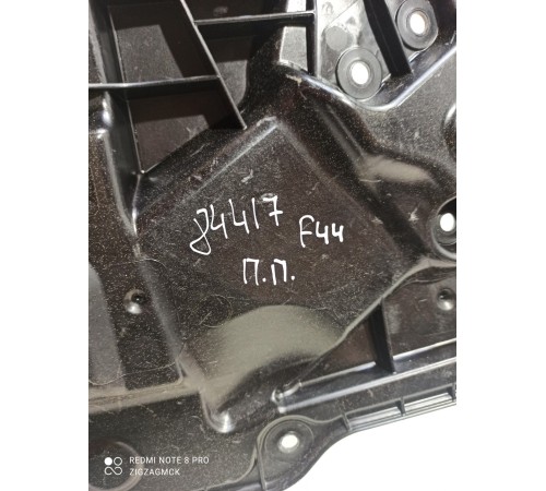 Обшивка (пластик) двери передняя правая