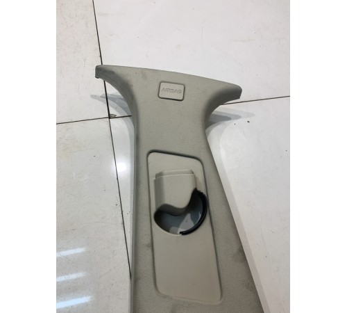 Обшивка центральной стойки (левая, верхняя)