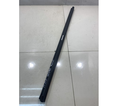 Уплотнитель стекла (передний, правый, внутренний)