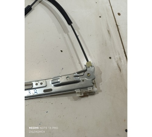 Стеклоподъемник задней правой сдвижной двери