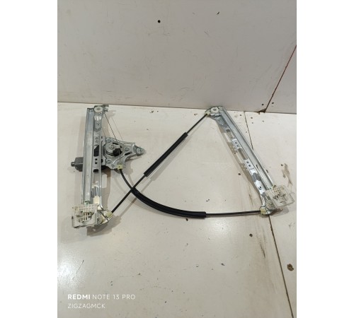 Стеклоподъемник задней правой сдвижной двери