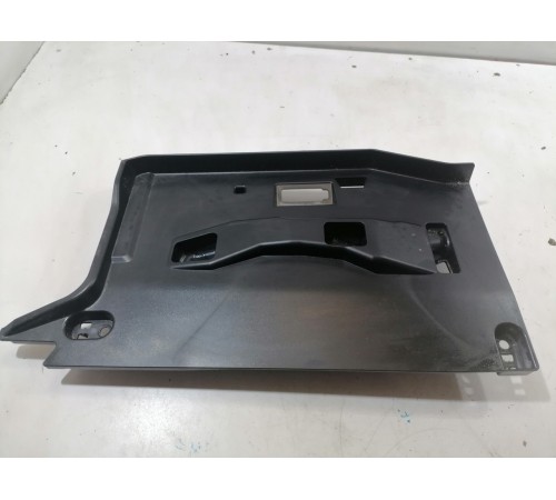 Накладка торпедо правая нижняя