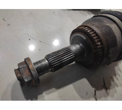 Привод (полуось) передний левый