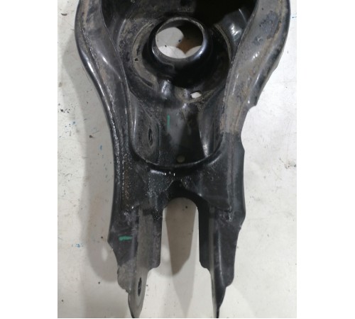 Рычаг задний нижний левый